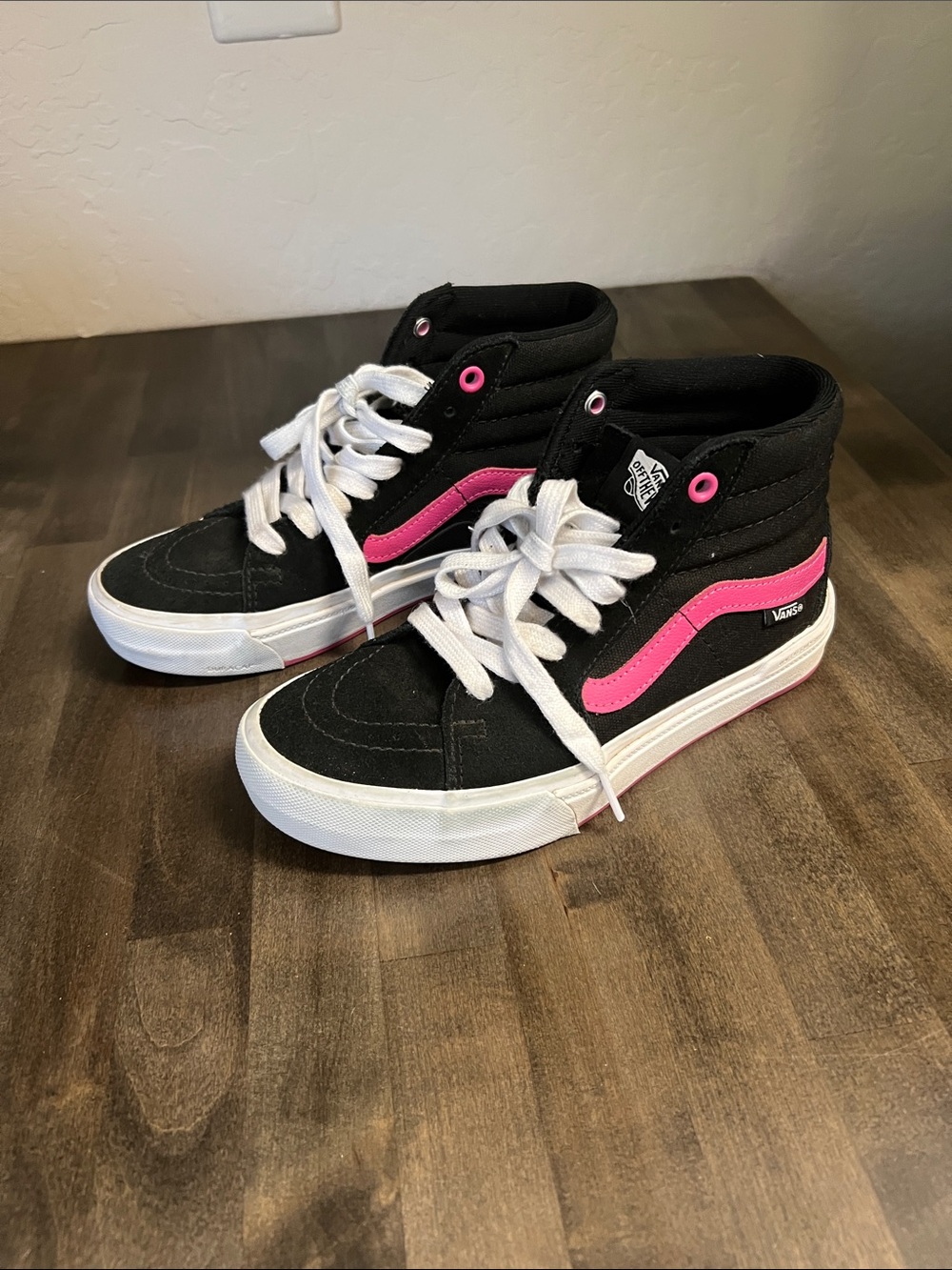 Vans Kids High Top Sneakers - Black & Pink